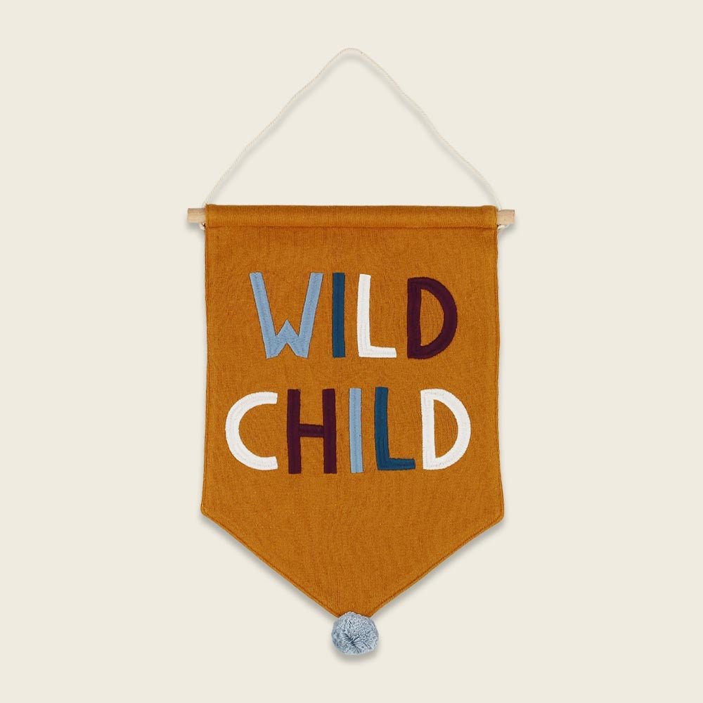 Ava & Yves Wandbehang Wild Child honiggold - Sausebrause Shop