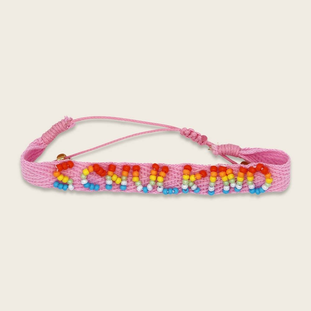 Ava & Yves Gewebtes Armband mit handgearbeiteter Stickerei Schulkind in rosa mit Säckchen dunkles rosé/weiß - Sausebrause Shop