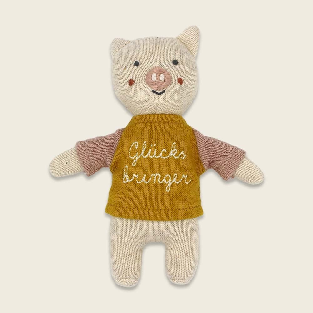 Ava & Yves Glücksbringer - Schwein 15 cm – Shirt gelb/rosa - Sausebrause Shop