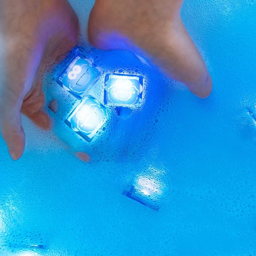 Cookie Monster Glo Pal Leuchtfigur Wasseraktiviertes Badespielzeug - Sausebrause Shop
