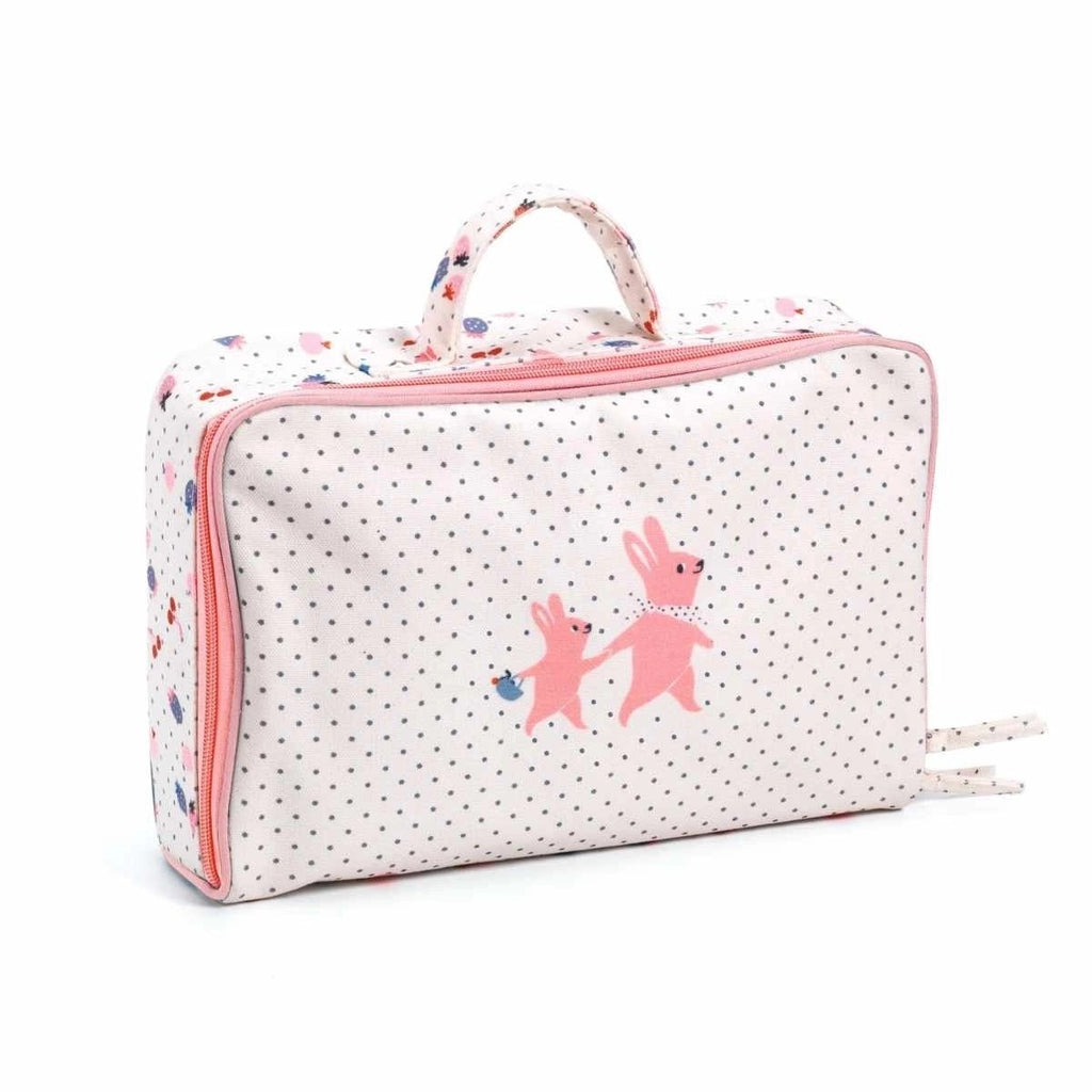 Djeco Pomea Puppe Cerise im Koffer - Sausebrause Shop