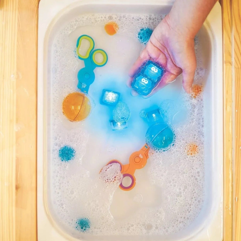 Glo Pals Cookie Monster Wasserleuchtwürfel 4 - Pack Sensorik - Sausebrause Shop