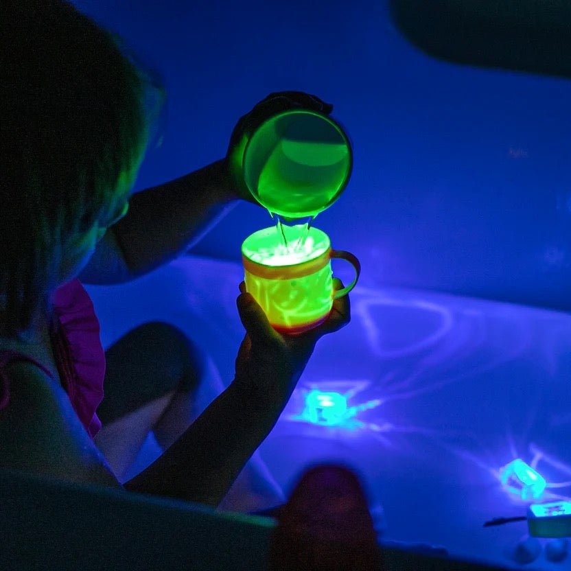 Glo Pals leuchtendes Badespielzeug Pippa Grün - Sausebrause Shop