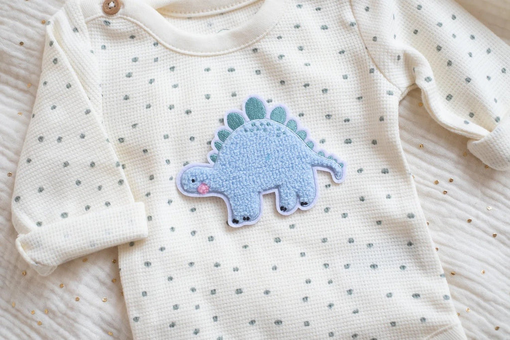Hej Hanni flauschiges Bügelpatch Dino - Sausebrause Shop