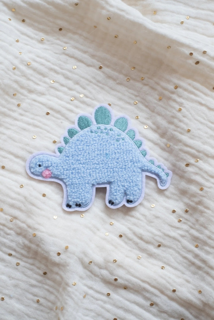 Hej Hanni flauschiges Bügelpatch Dino - Sausebrause Shop