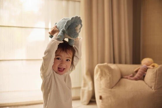 Jollein Kuscheltier Dino Roarsome - Sausebrause Shop