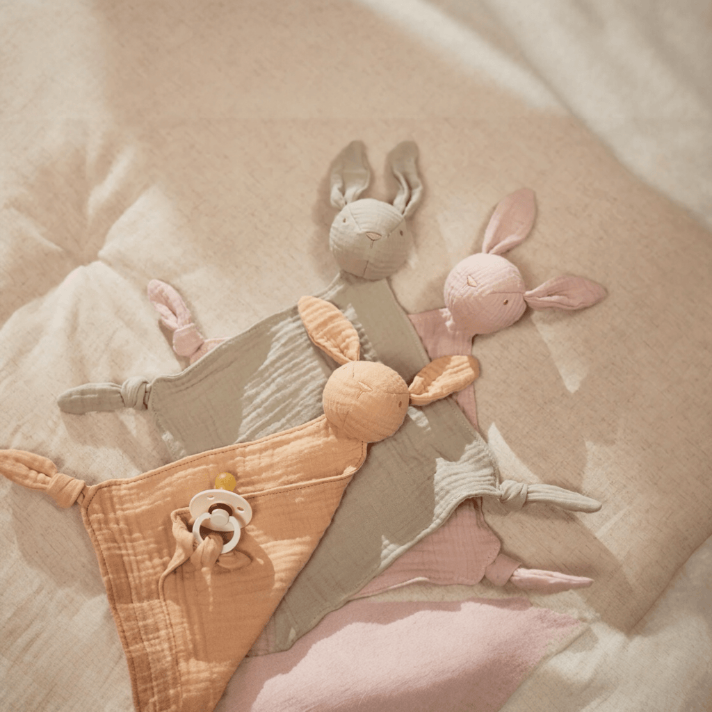 Jollein Schmusetuch Bunny Ears – Kuschelfreund mit Schnullerband - Sausebrause Shop