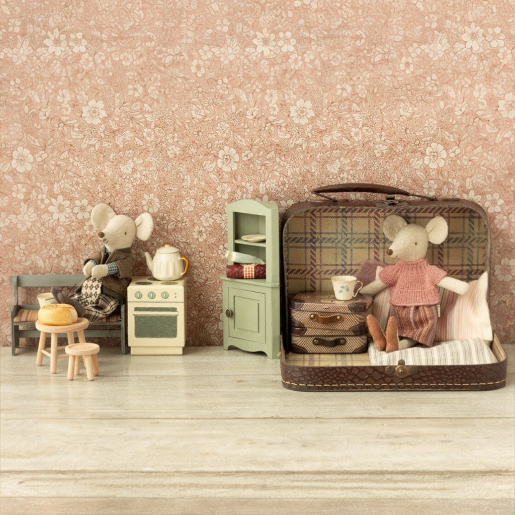 Maileg Zubehör Kleidung Strickbluse und Rock im Koffer für Oma Maus - Sausebrause Shop