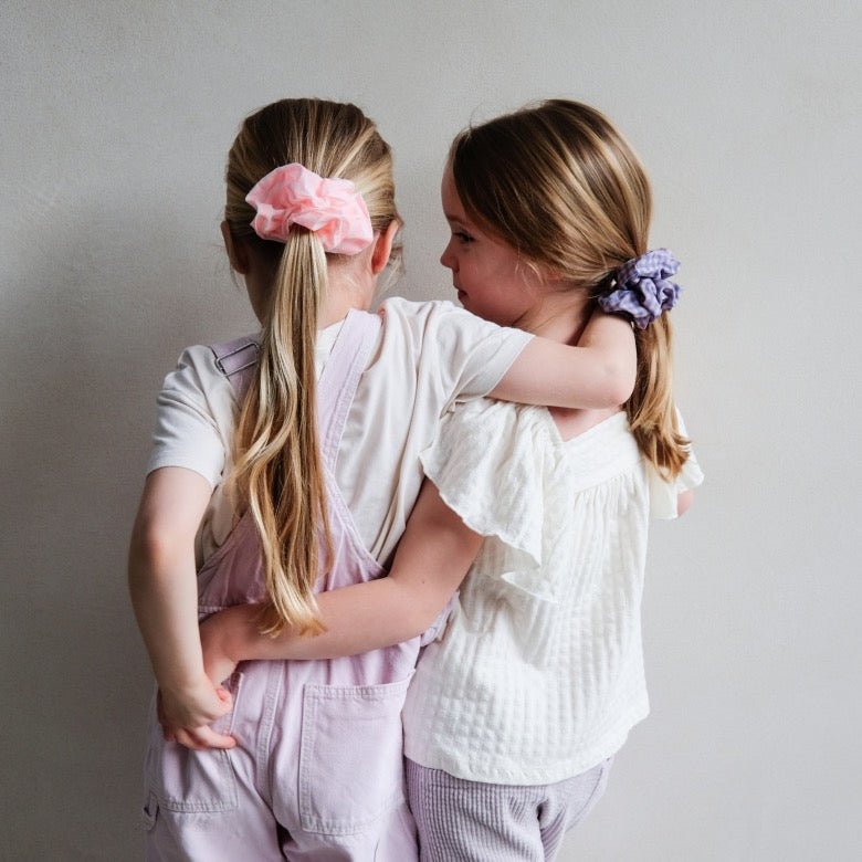 Mimi & Lula Scrunchie Blau - Rosa kariert - Sausebrause Shop