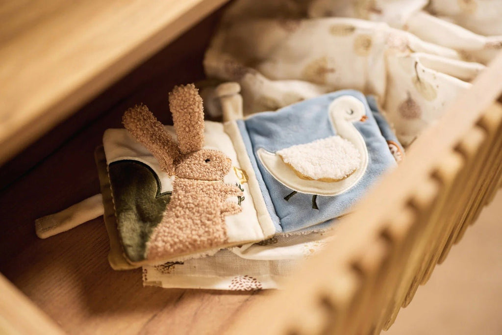 Stoffbuch Aktivitäten Tiny Park Babyspielzeug Jollein - Sausebrause Shop