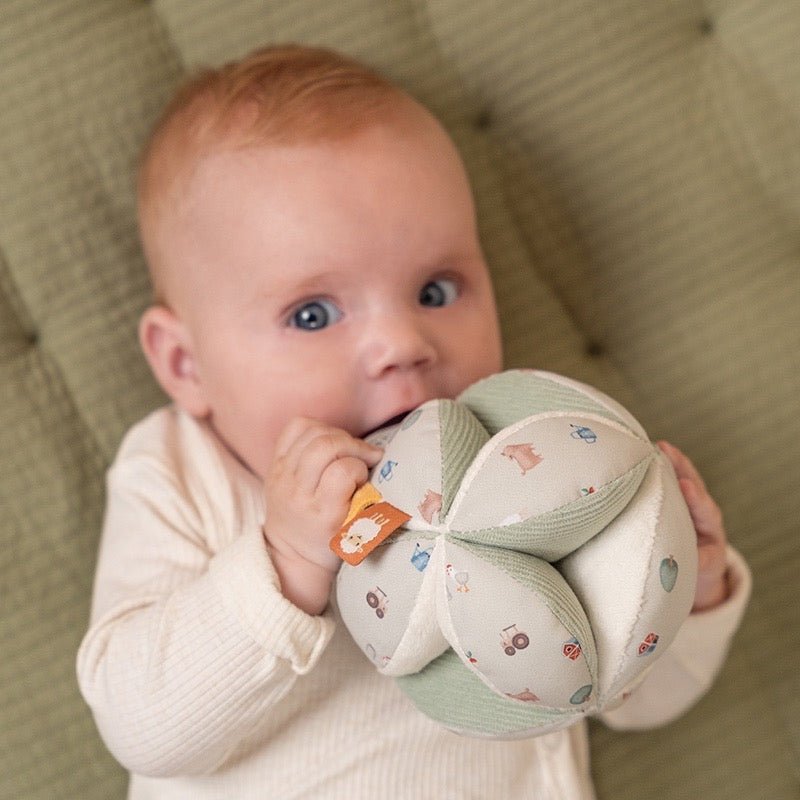 Little Dutch Greifball für Babys Little Farm - Sausebrause Shop